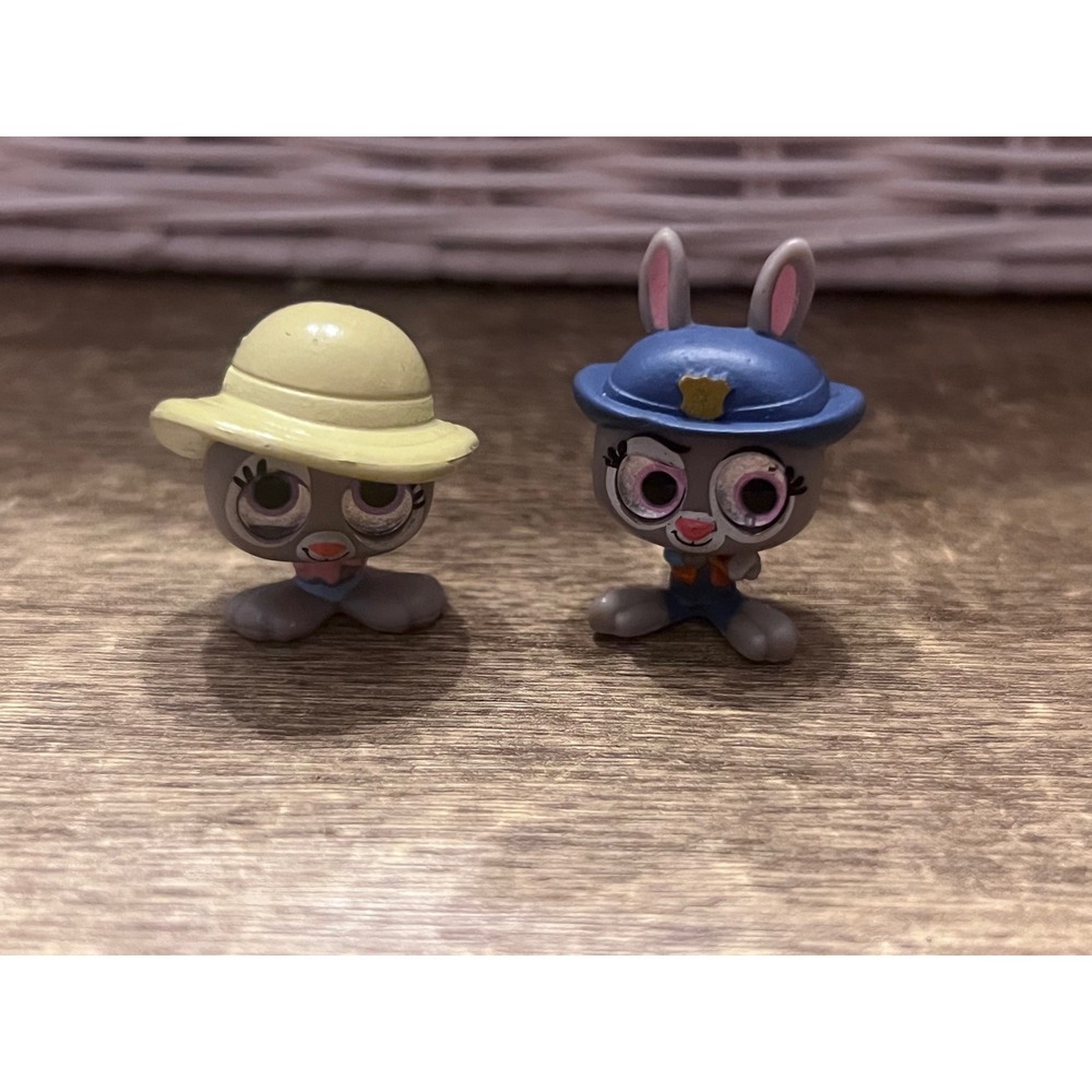 Disney Doorables Series 2 Zootopia Judy Hopps Police Uniform And Farmer Judy Lot